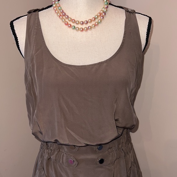 BCBG MaxAzriaTaupe Dress. 💯% Silk. - Picture 3 of 13